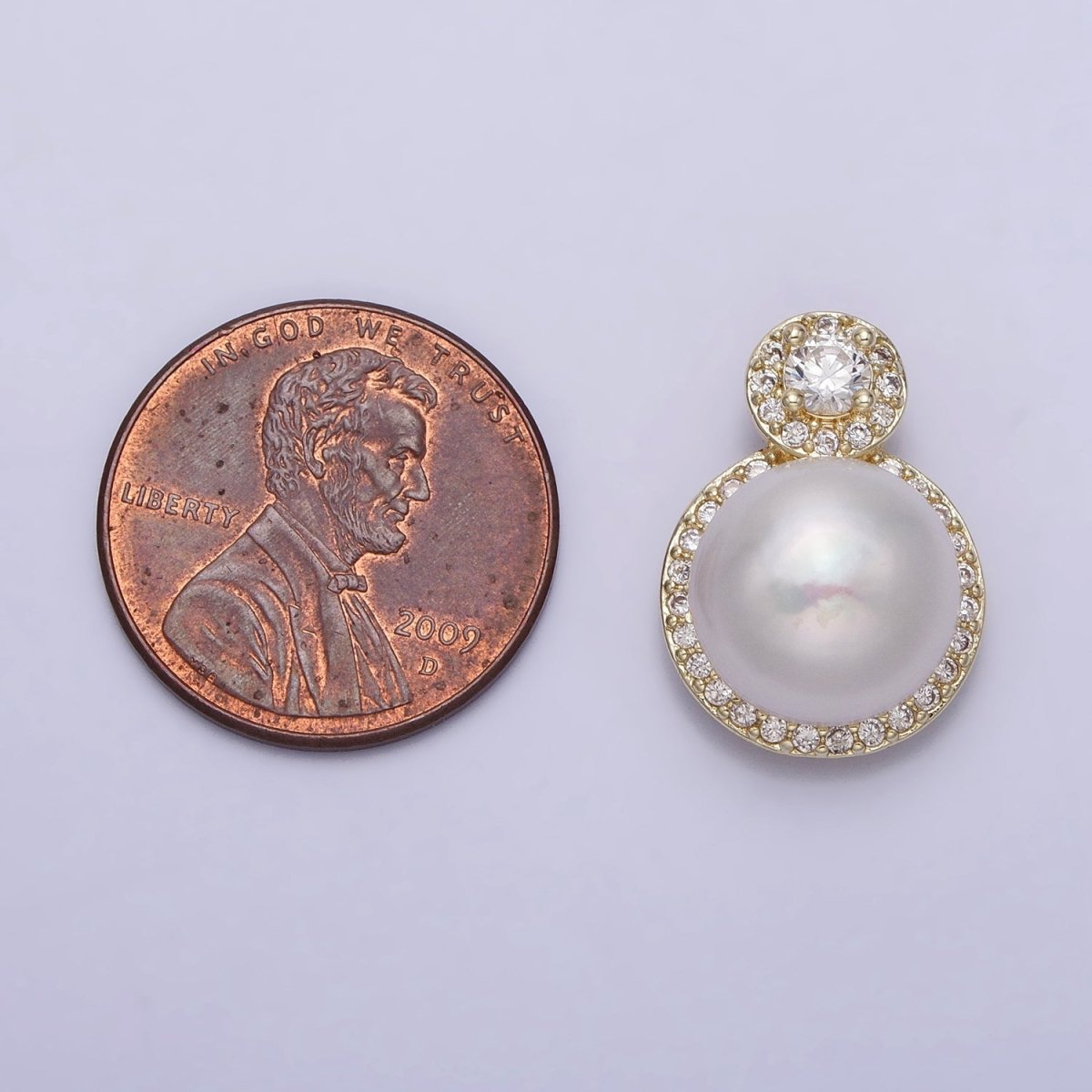 16K Gold Filled White Pearl Round Micro Paved CZ Pendant | AA412