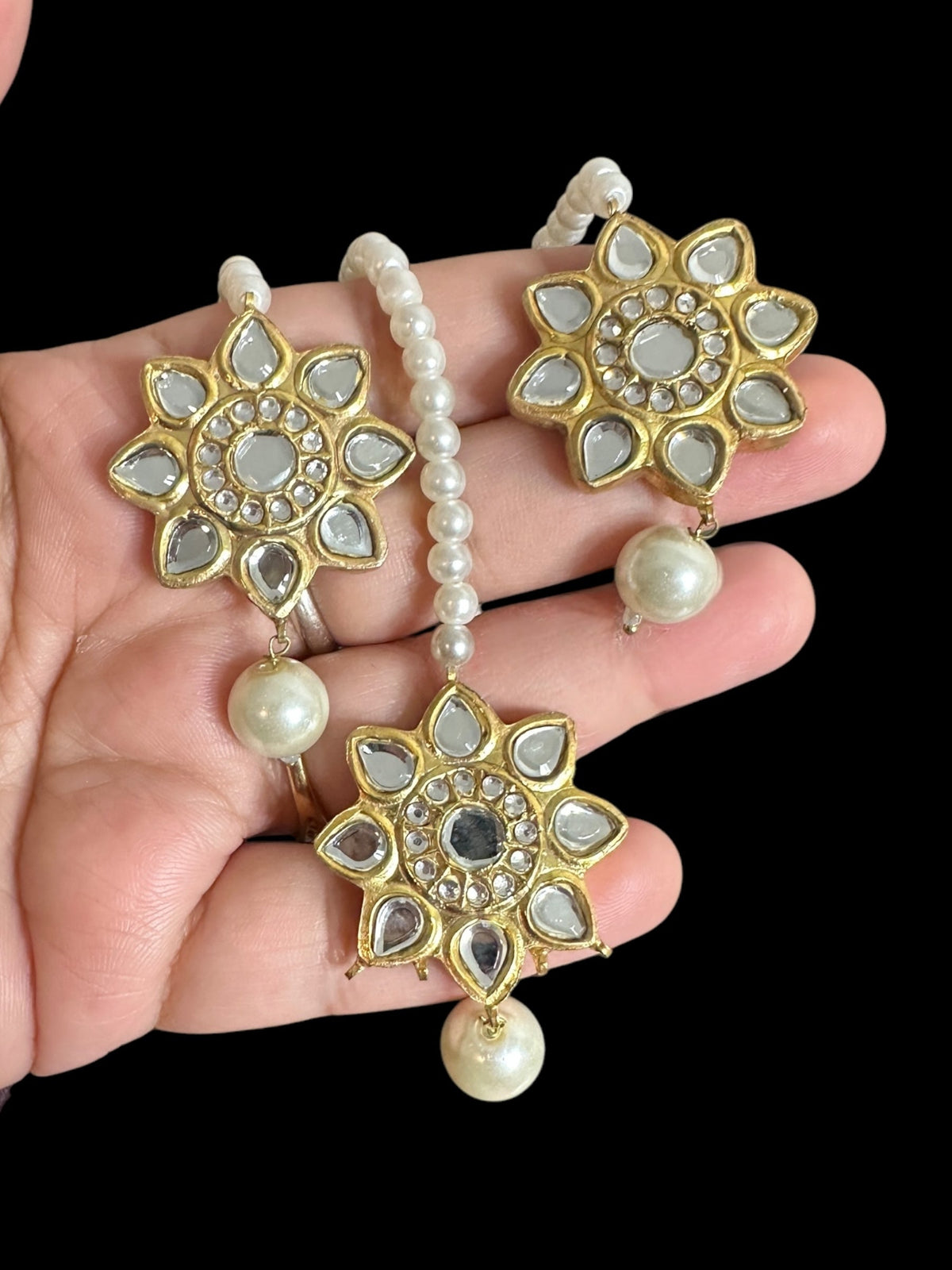 DJET72 Sitara kundan earrings tika ( READY TO SHIP )