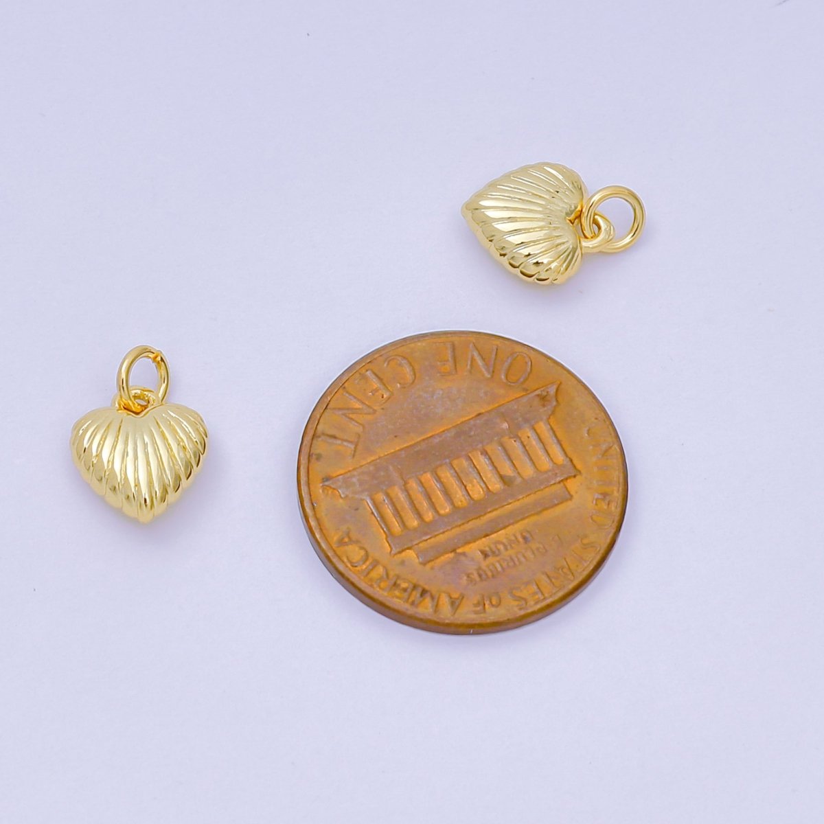 24K Gold Filled 9mm Ribbed Line-Textured Chubby Mini Heart Charm | D124