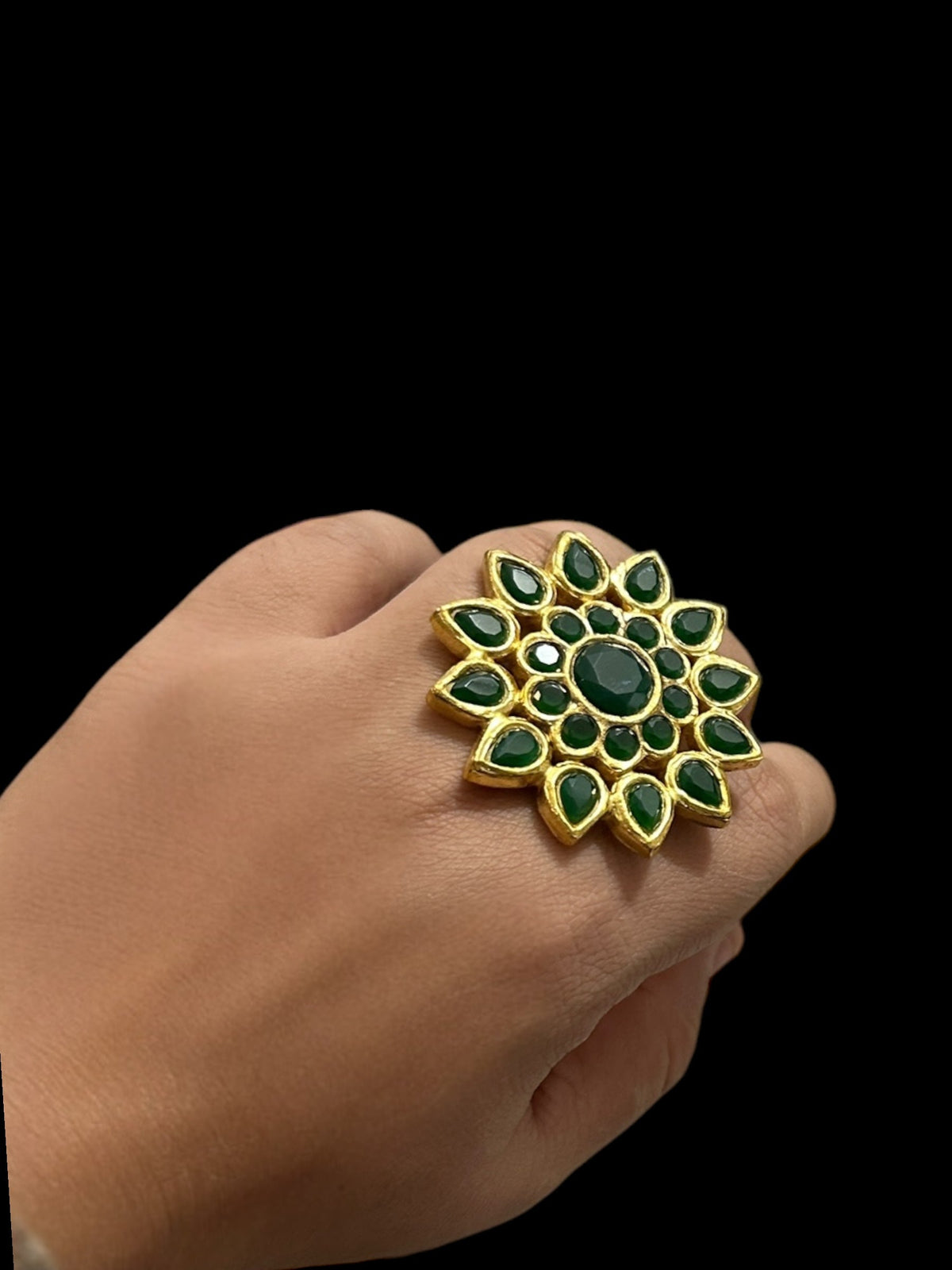 DJR37 Kundan ring green ( READY TO SHIP )