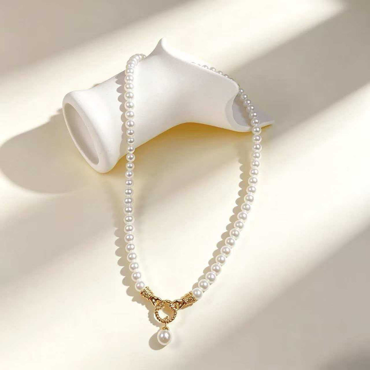 French-style Camellia Pearl Necklace For Women