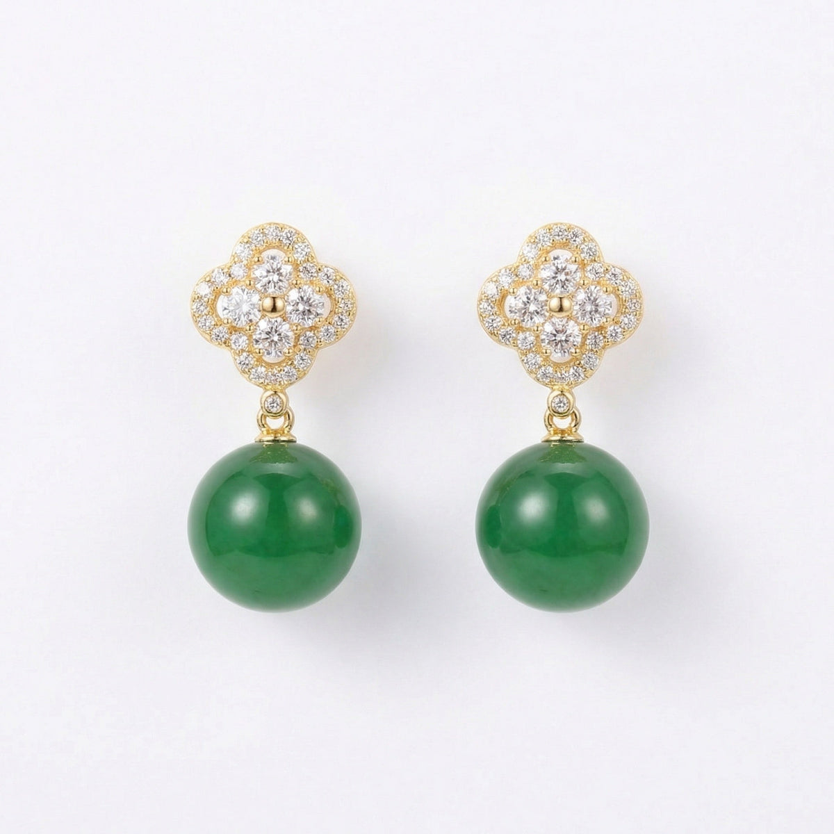 925 Sterling Silver Elegant Clover Motif Earrings with Shimmering Accents and Vibrant Green Drops