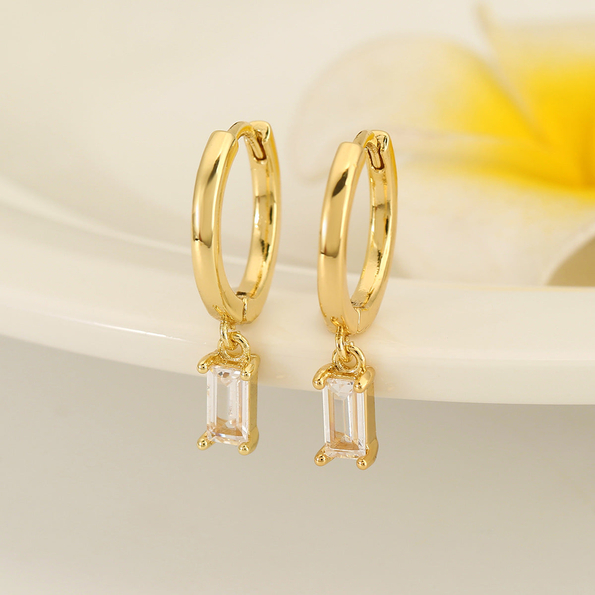 Fashionable Minimalist-style Niche-design Stud Earrings