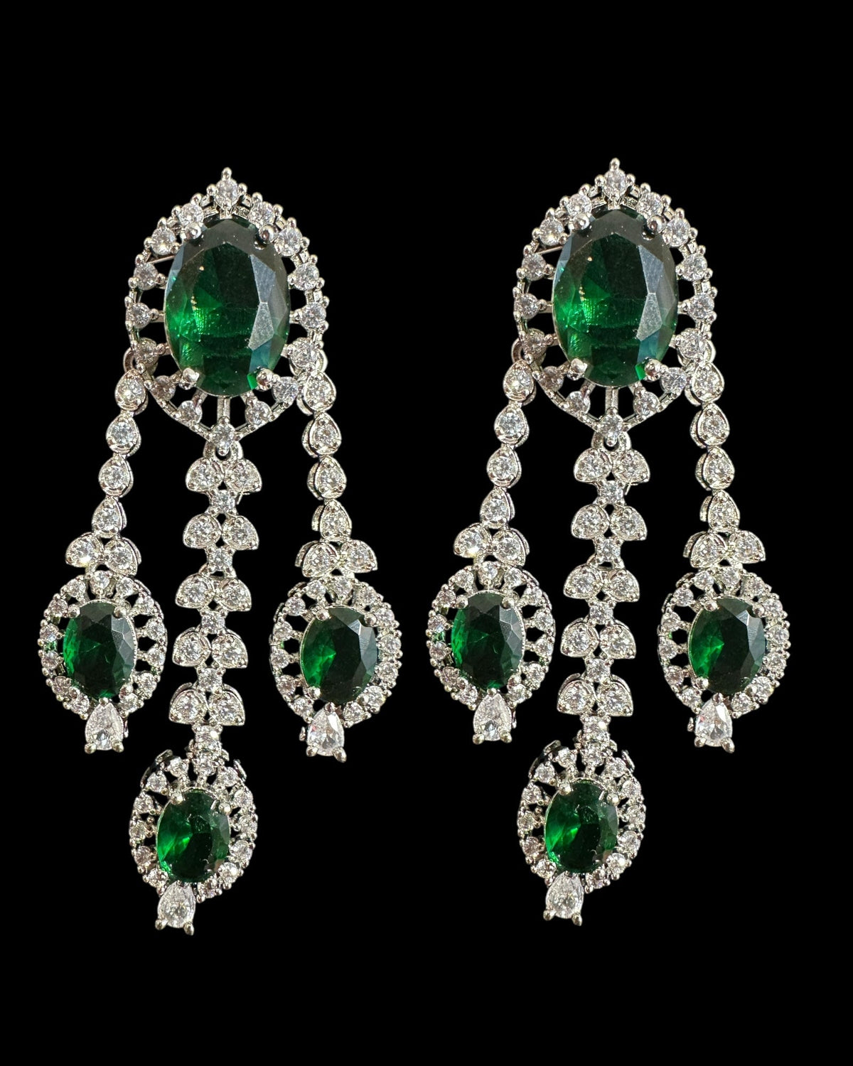 DER748 cz earrings - Green / Emerald , silver plated ( READY TO SHIP )