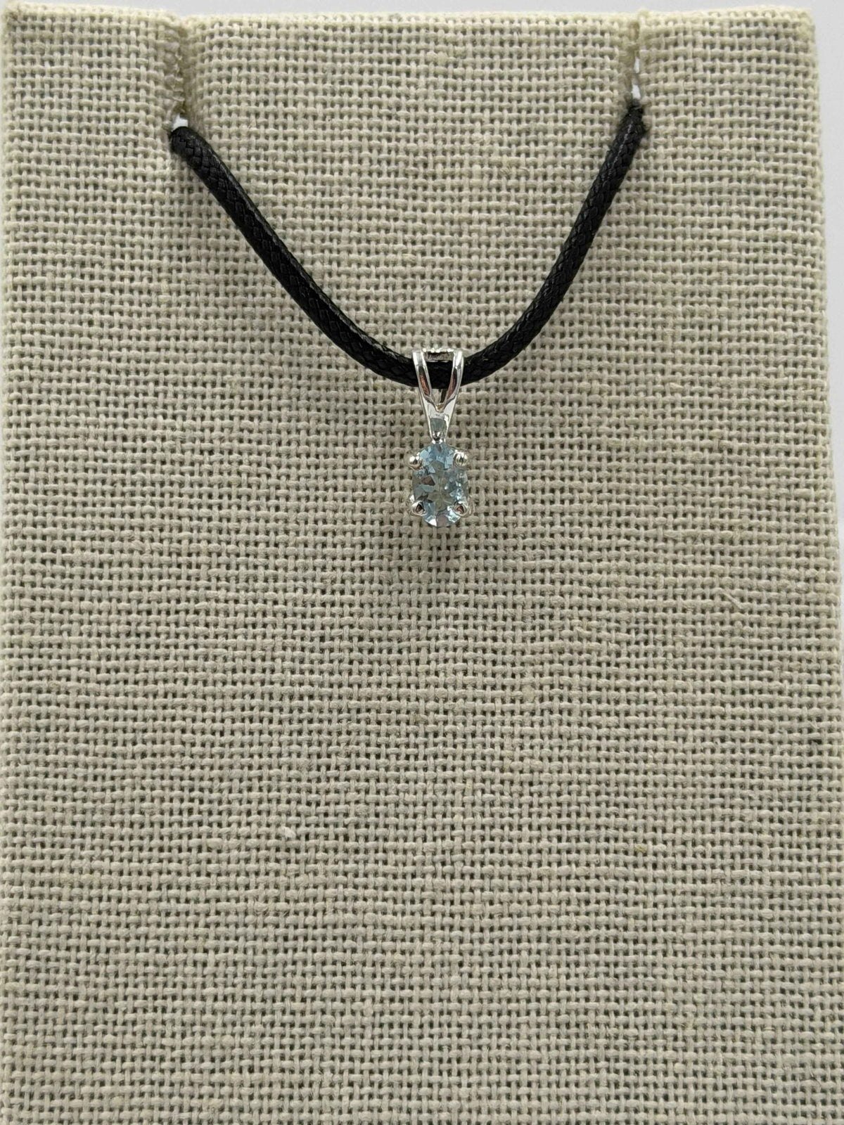 Sterling Silver Oval Aquamarine Pendant