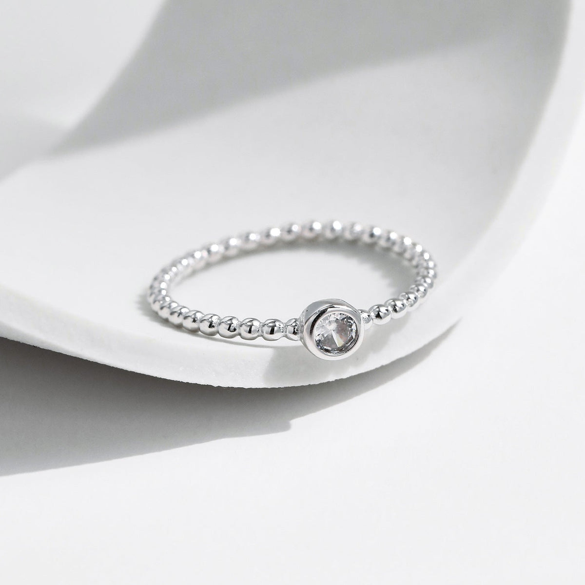 Round D-Color VVS1 Moissanite Accent Engagement Ring in Sterling Silver – Minimalist Geometric Design