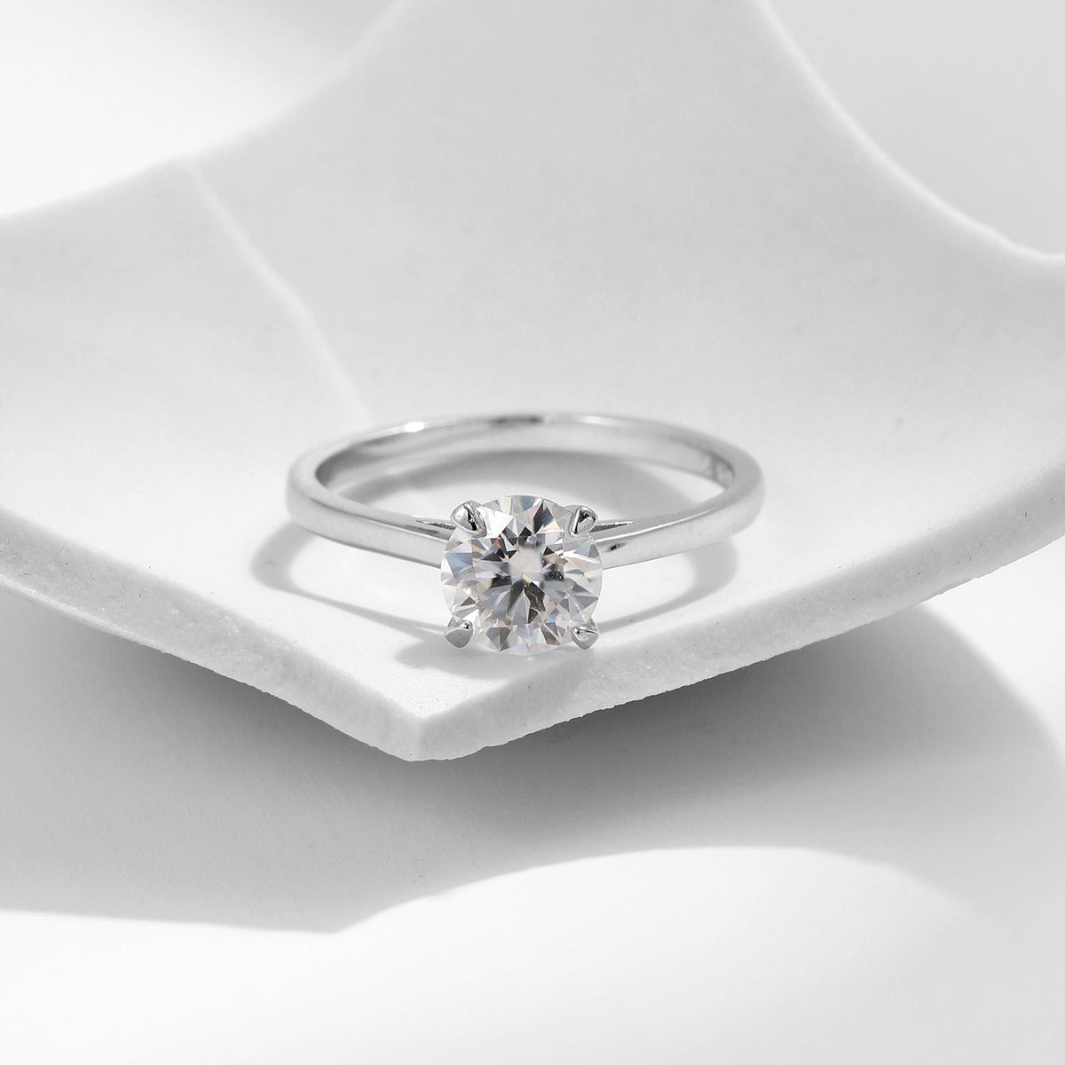 Round D-Color VVS1 Moissanite Solitaire Ring in Sterling Silver – Minimalist Engagement or Wedding Band