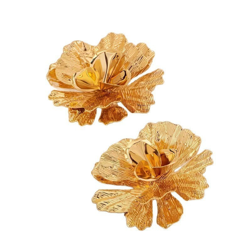 Women's Retro Gold Camellia For Temperamental Minority Rings