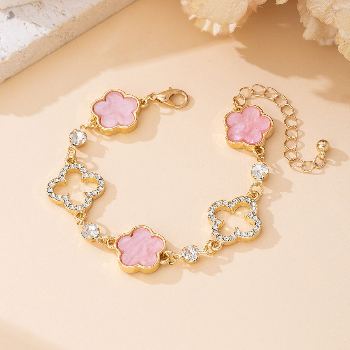 Women's Simple Sweet Lucky Four-leaf Clover Diamond Affordable Luxury Fashion Bracelet