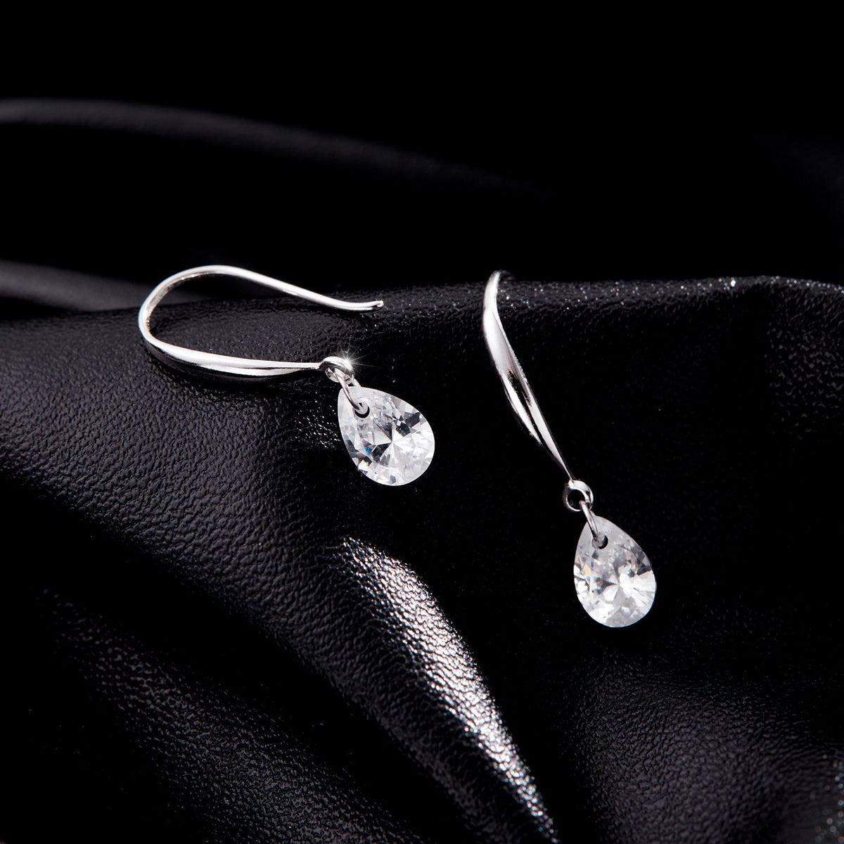 Stacking Droplet Pendant Necklace and Stud Earrings Set in Sterling Silver