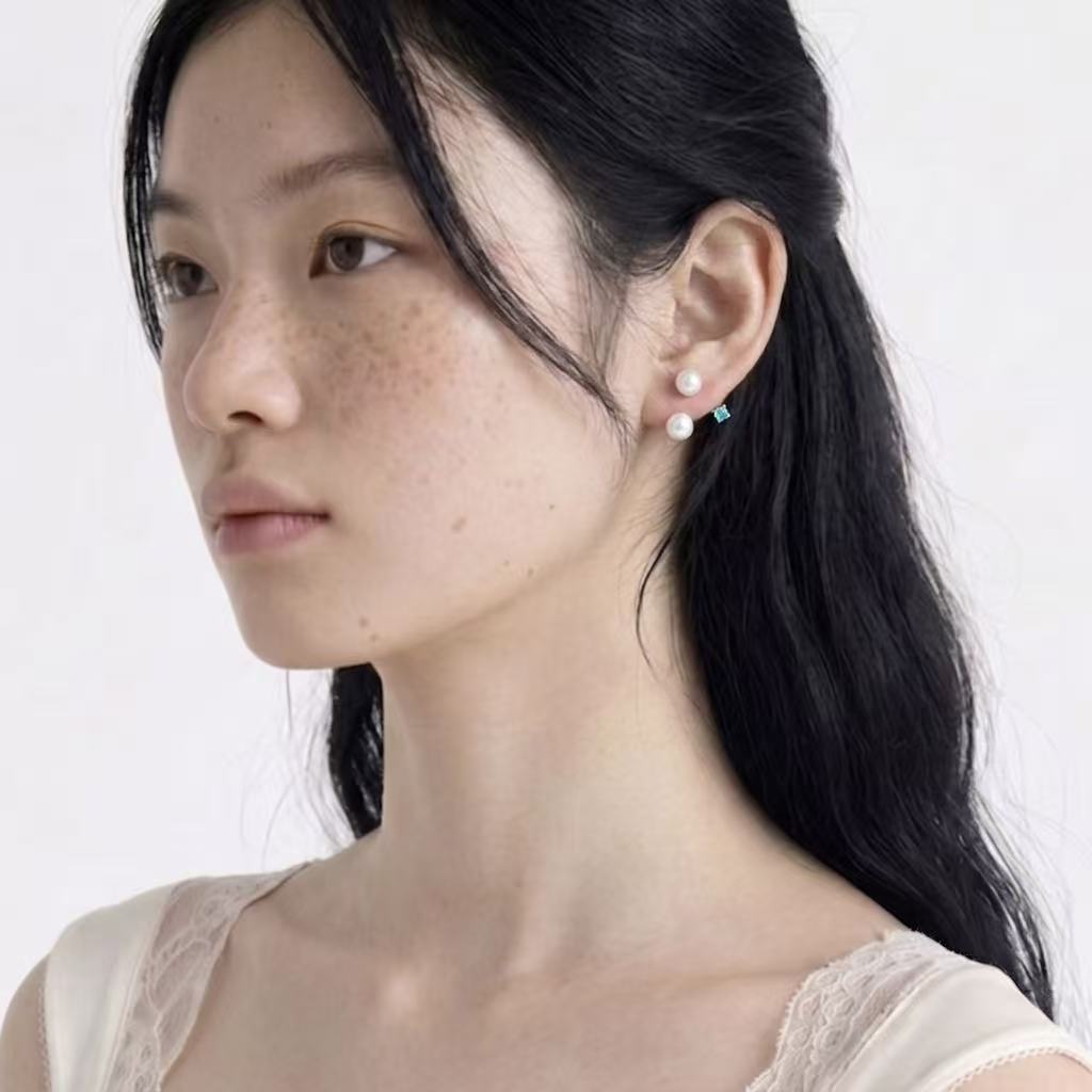 Niche Design Unique High-grade Star Point Sporadic Pearl Asymmetric Starry Stud Earrings