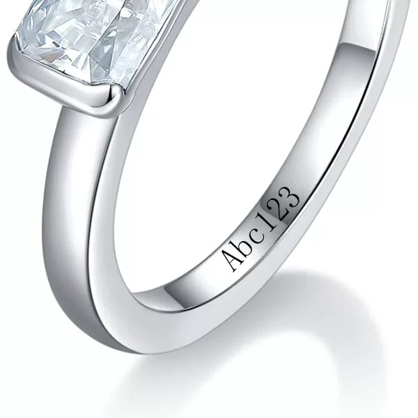 Elegant Oval D-Color VVS1 Moissanite Engagement Ring — 4.5 Carat Brilliant Cut in Sterling Silver with 18K Gold Plating