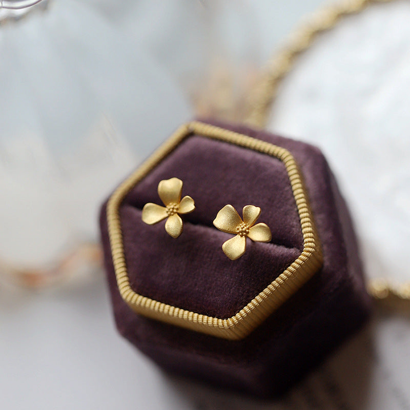 Women's Flower For Simple Graceful Gardenia Retro Affordable Luxury High-grade Frosted Stud Earrings