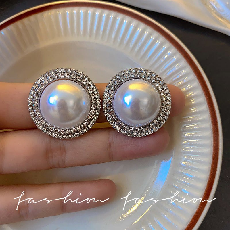 Women's High-grade Pearl Large French Style Retro Earrings