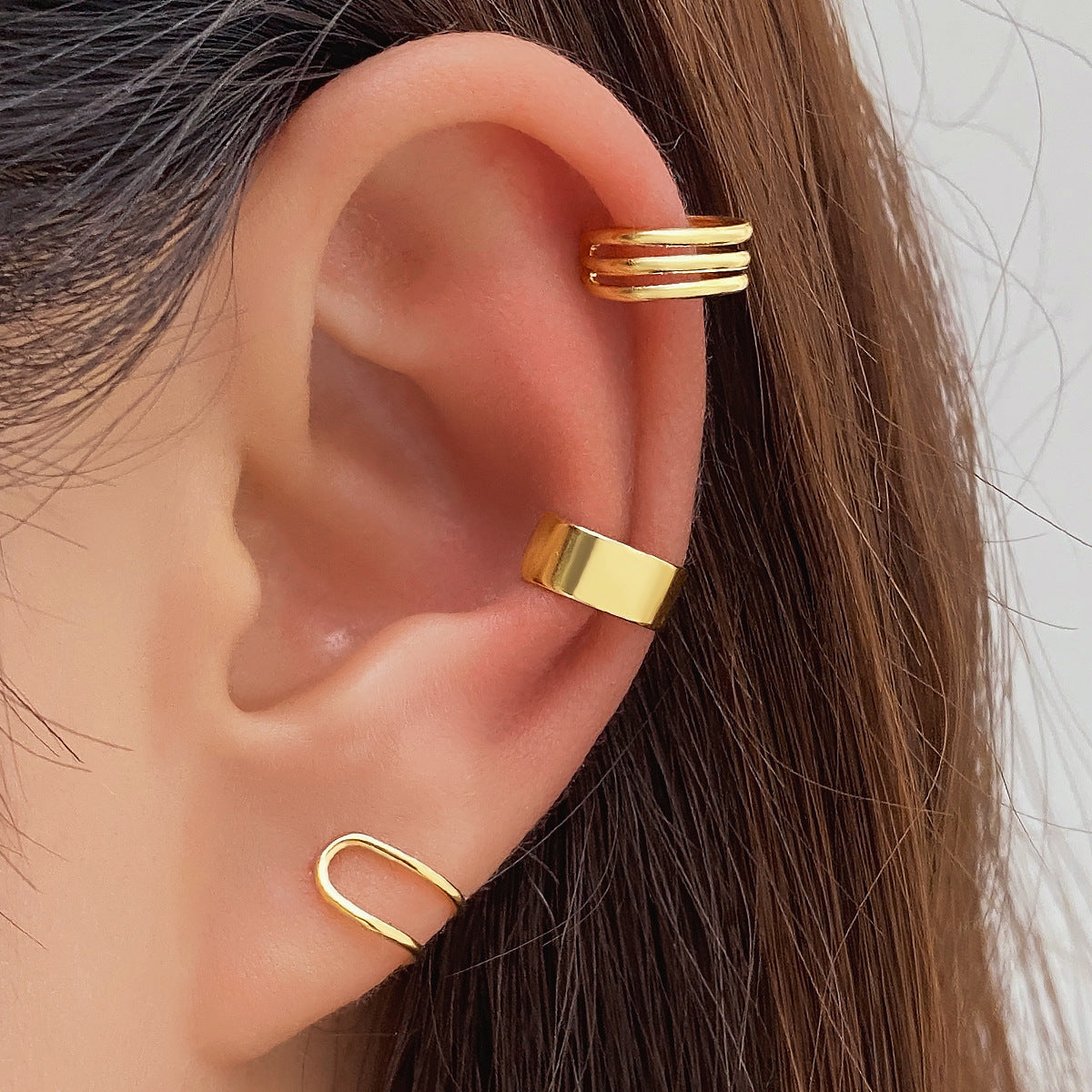 Chain Love Wide Glossy Twist With Diamond Ear Clip
