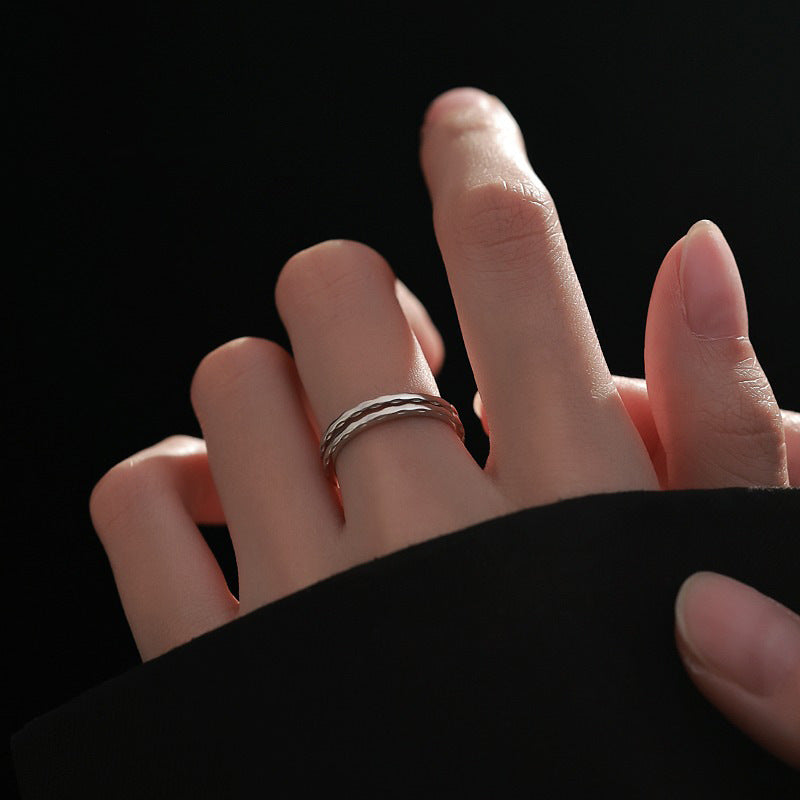 Women's Simple Niche Design Water Ripple Daily Commuting Switchable Index Finger Ring