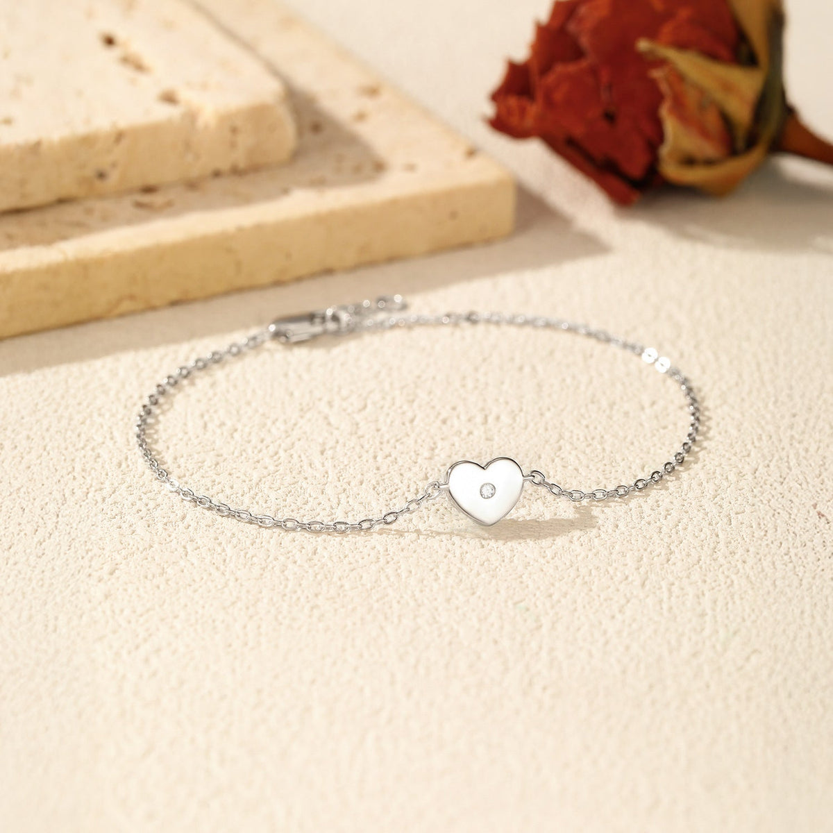 Minimalist Heart-Shaped D-Color VVS1 Moissanite Bracelet in Sterling Silver