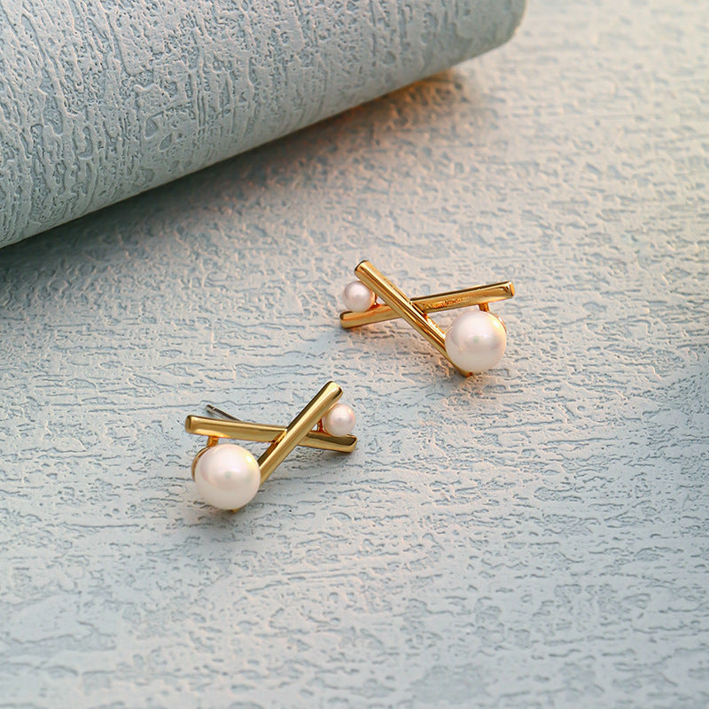 Women's Needle Cross Design Geometric X-shaped Pearl Simple Earrings