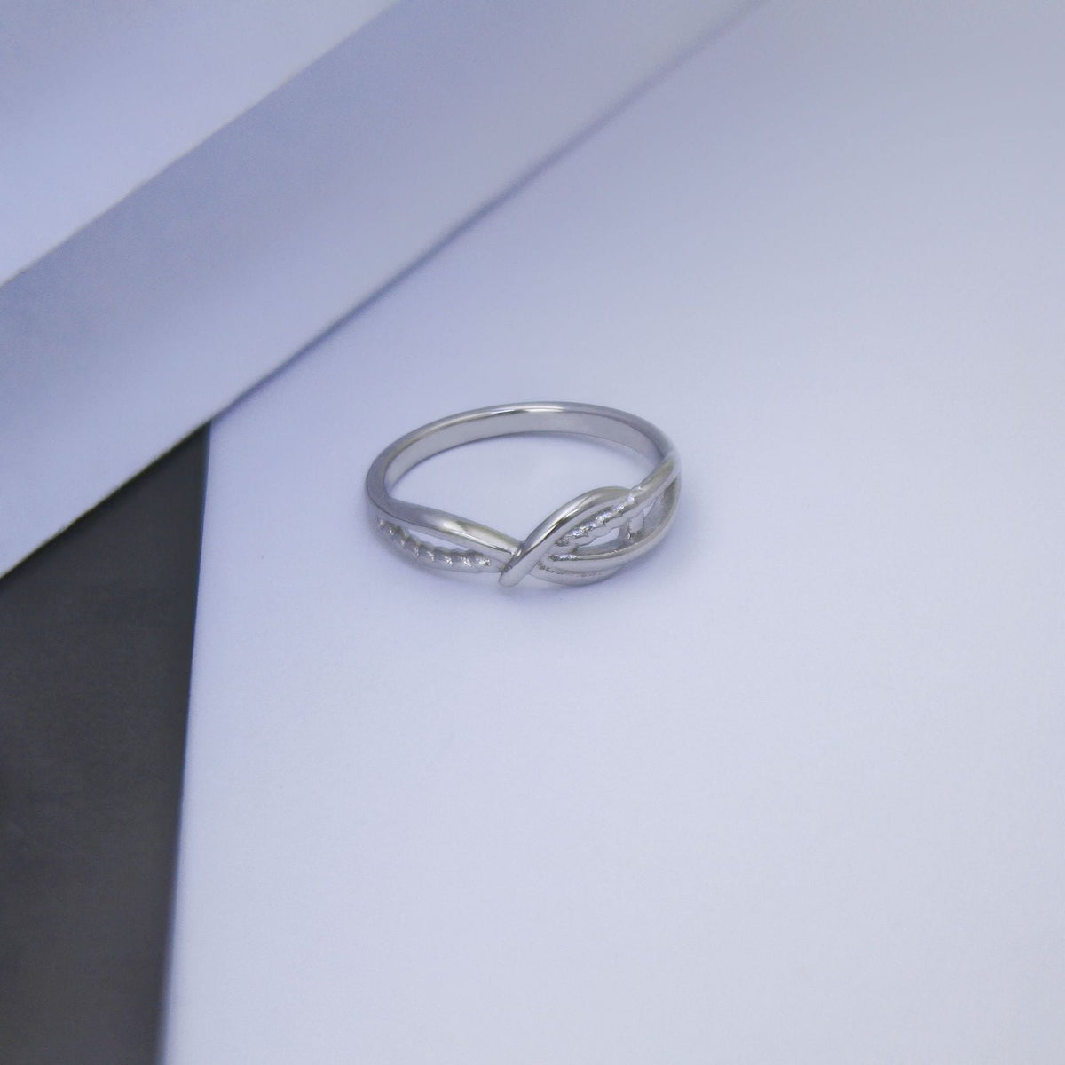 Women's Stainless Steel Line Geometric Titanium Personality High Rings