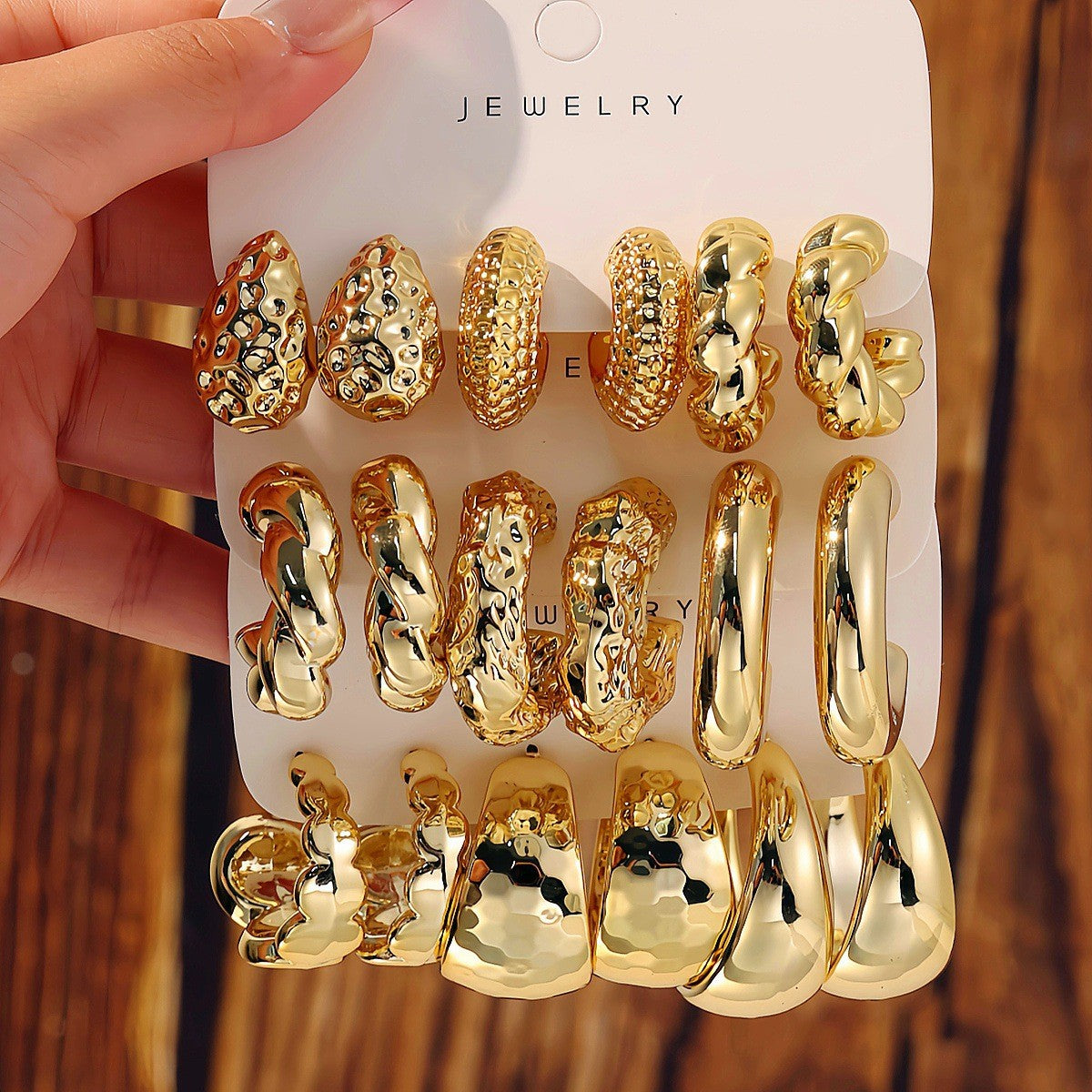 Women's Fashion Exaggerated Shaped Suit Personalized Gold Sier Earrings