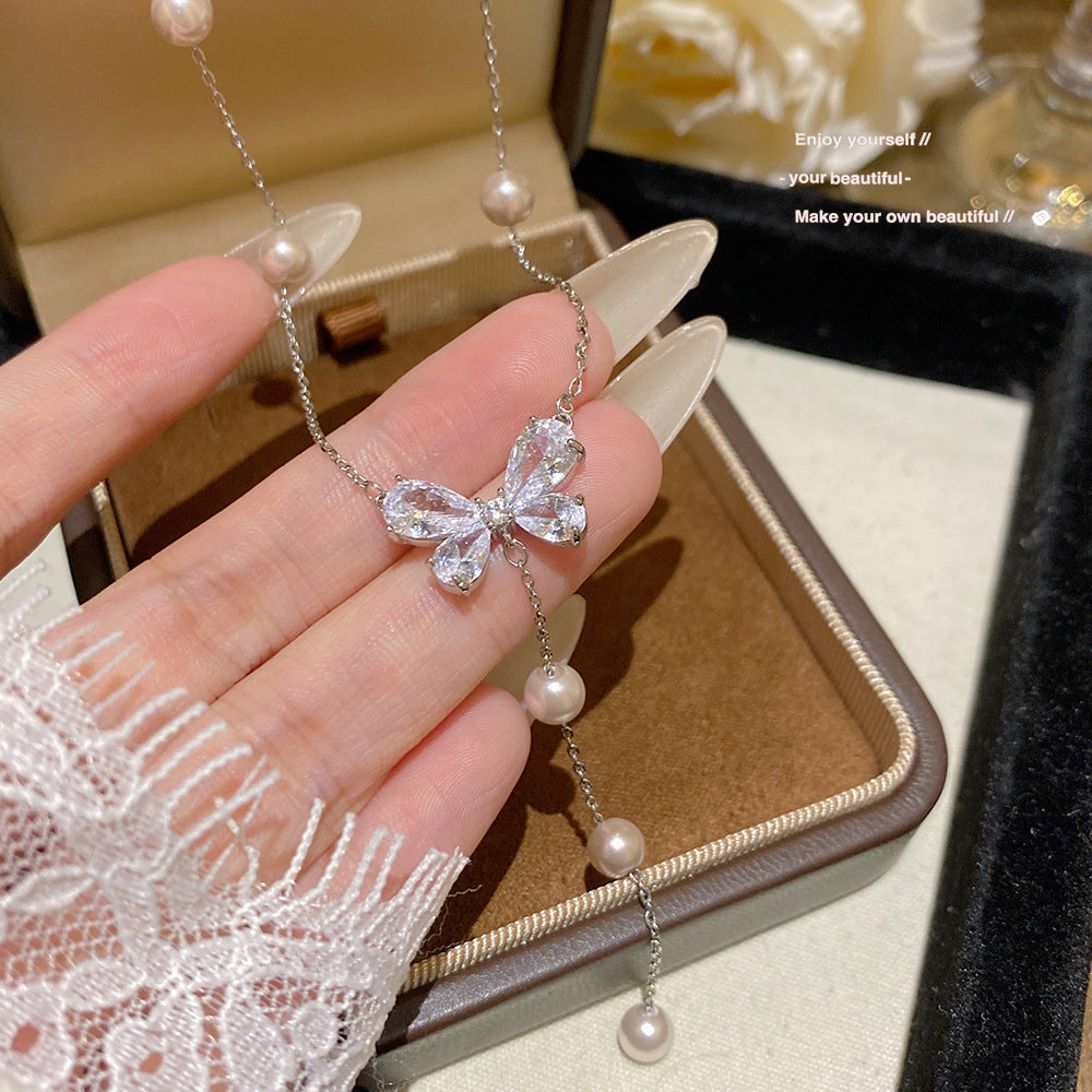 Sparkling Zirconium Butterfly Pearl Light Luxury Minority Necklace