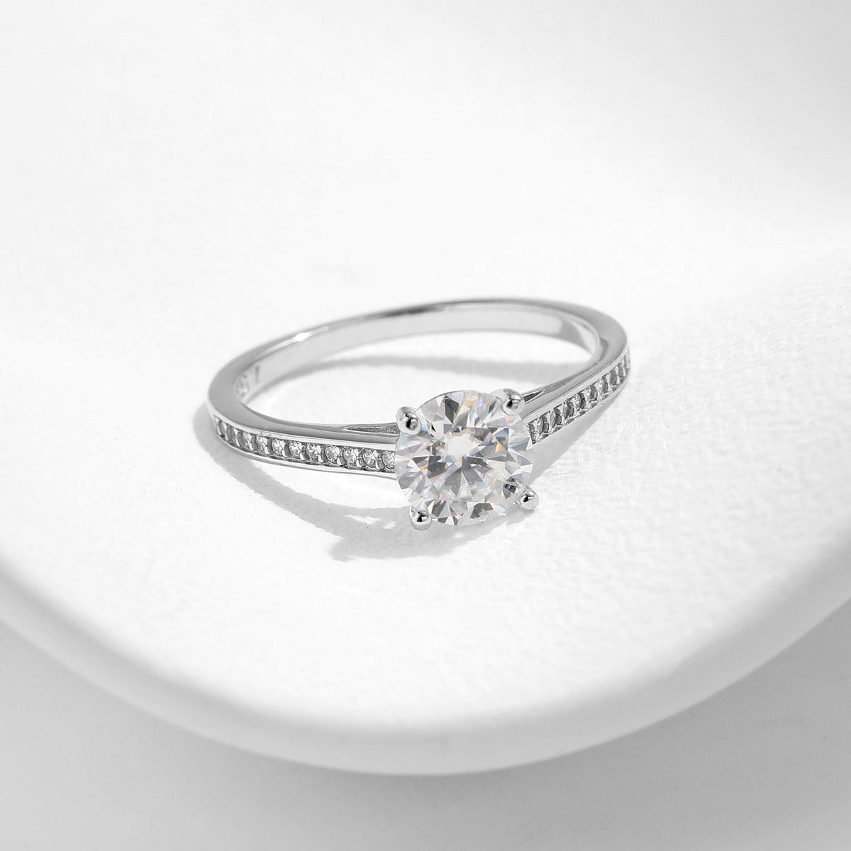 Geometric D-Color VVS1 Moissanite Engagement Ring in Sterling Silver – Modern Minimalist Band for Everyday Wear