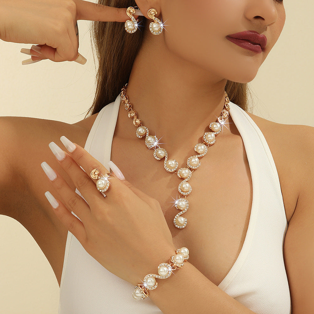 Women's Fashion Exquisite Imitation Pearl Bridal Banquet Jewelry Set