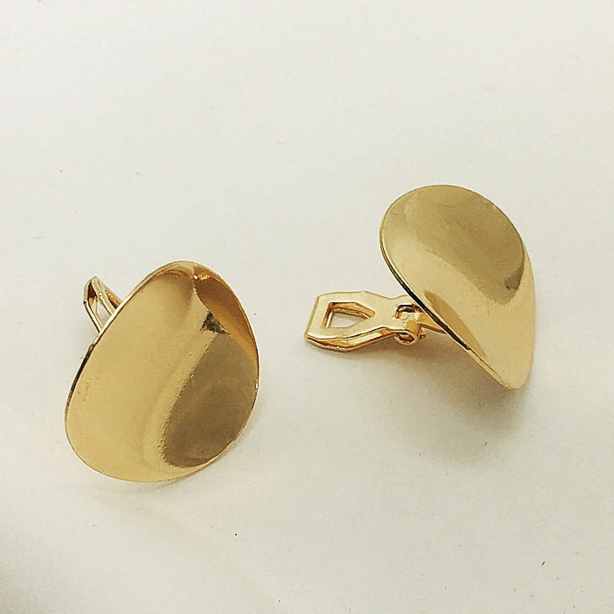 Fashion Circular Pleated Ear Clips Without Pierced for Women Personalized Design Irregular Punk Metal Earrings Party Jewelry
