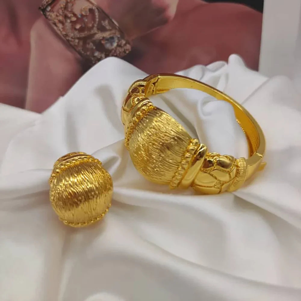 Trend Gold Color Jewelry Set for Women Cuff Bangle and Finger Ring Hollow Out Design Hand Bracelet Cocktail Ring Set Jewelry Set