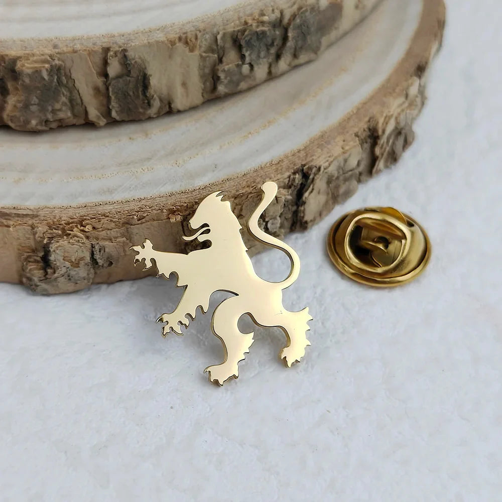 New upright lion men's lapel pin, 316L stainless steel gold-plated badge, black brooch for suit accessories, gift for father