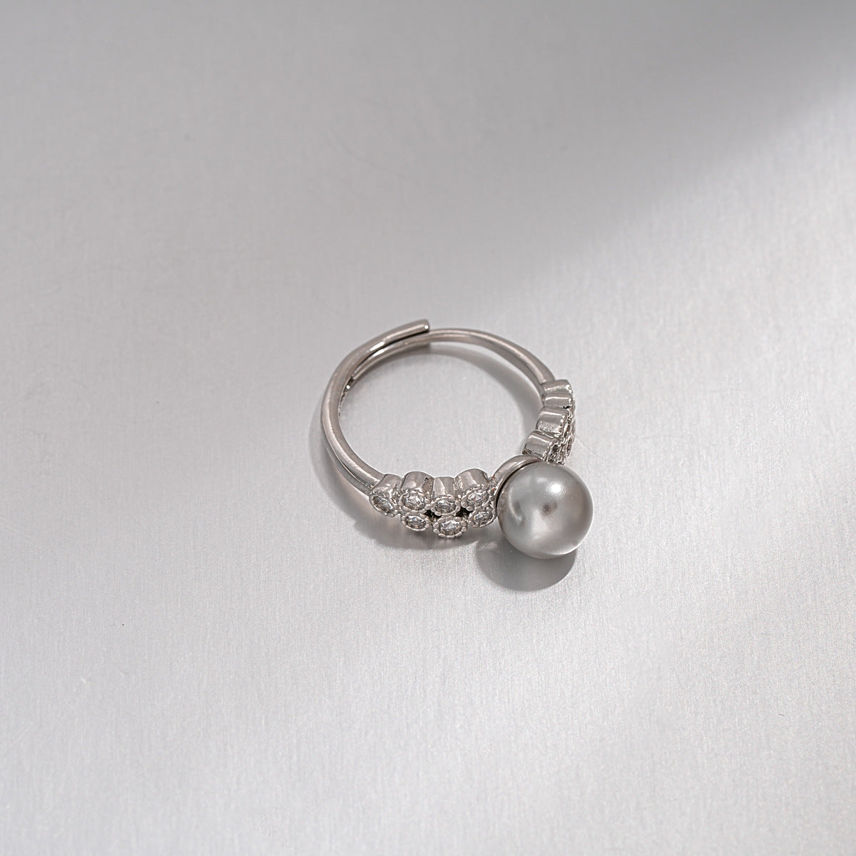 Women Open Adjustable Ring,French Retro Shiny Cubic Zirconia Pearl Inlaid Finger Ring,Niche Delicate Versatile Fashion Index Finger Jewelry
