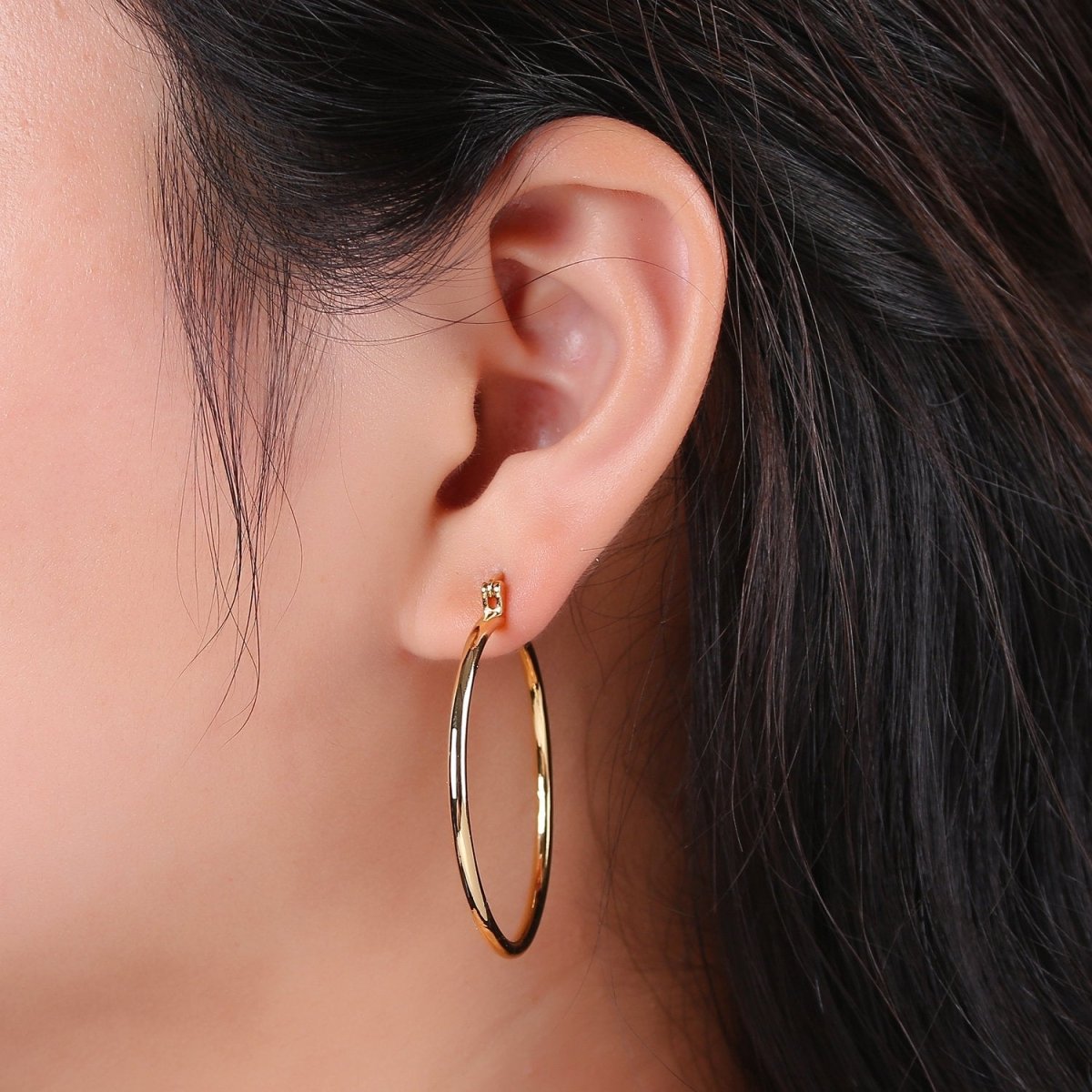 Classic Hoops Gold, 40mm Gold Hoops, Large Gold Hoop Earrings, Hollow Hoop Earrings, Chunky Hoops, Light Hoops for Every Day Wear Q-230