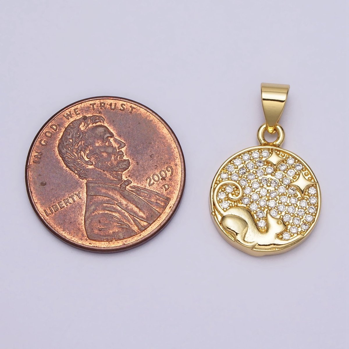 Clear Micro Paved CZ Curling Pet Cat Stars Gold Round Pendant | AA092
