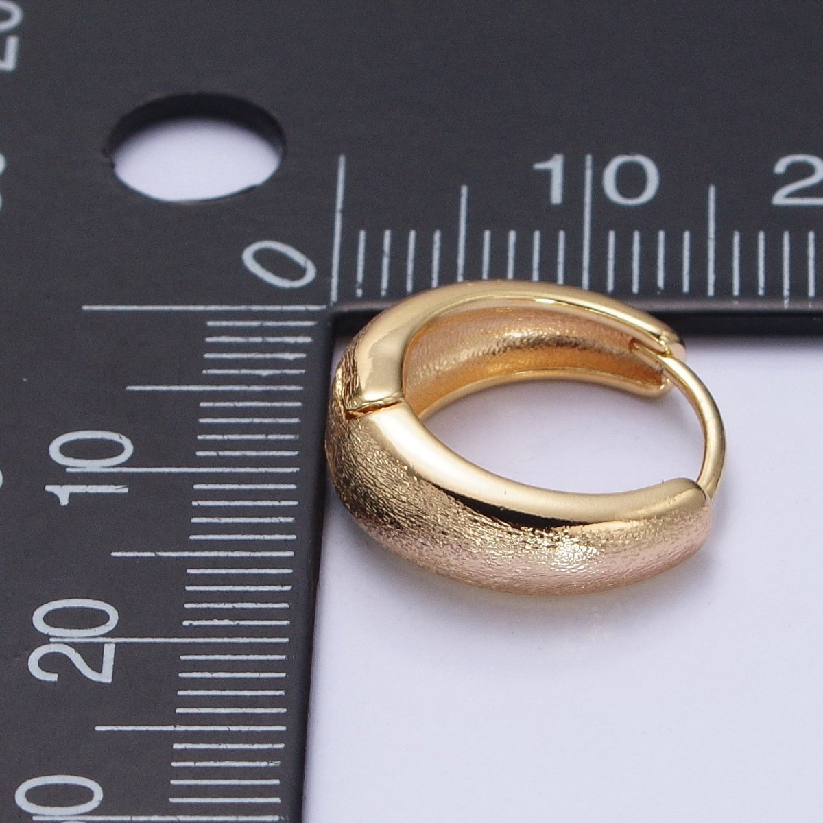 Dainty Gold Filled Huggie Earring Simple Minimalist 16mm Hoop Earring AB750
