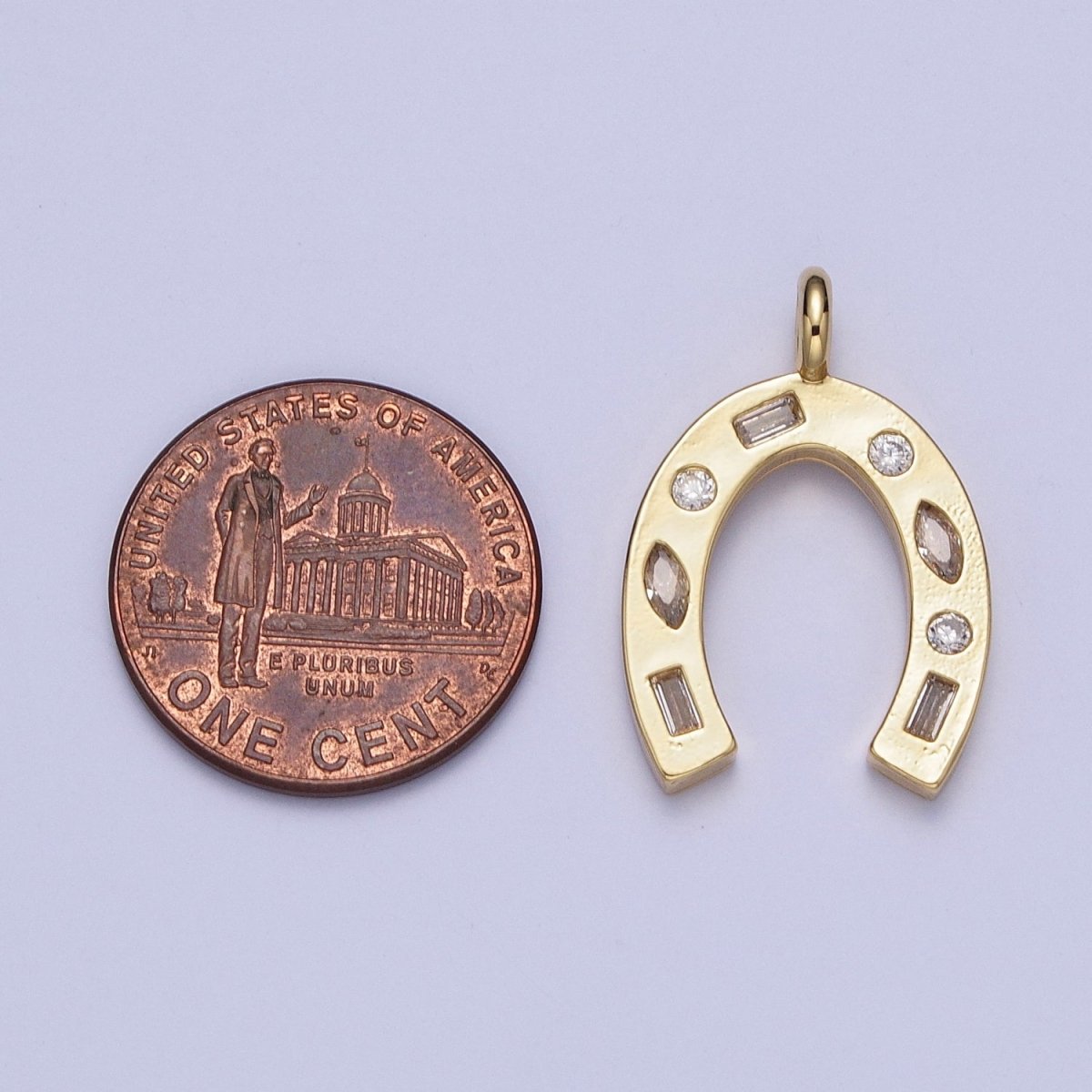 Dainty Horse Shoe Charm Cubic Lucky Charm for Necklace Bracelet Supply X-401