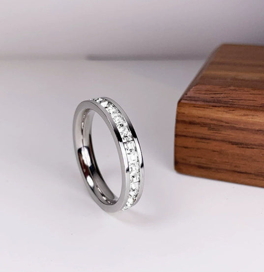 Simple Student Double Single Row Square Diamond Ring