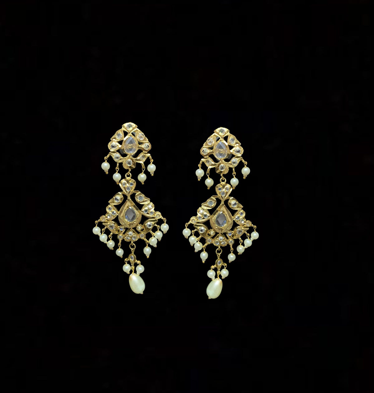 Smitha necklace set in pearls (SHIPS IN 1 WEEK )