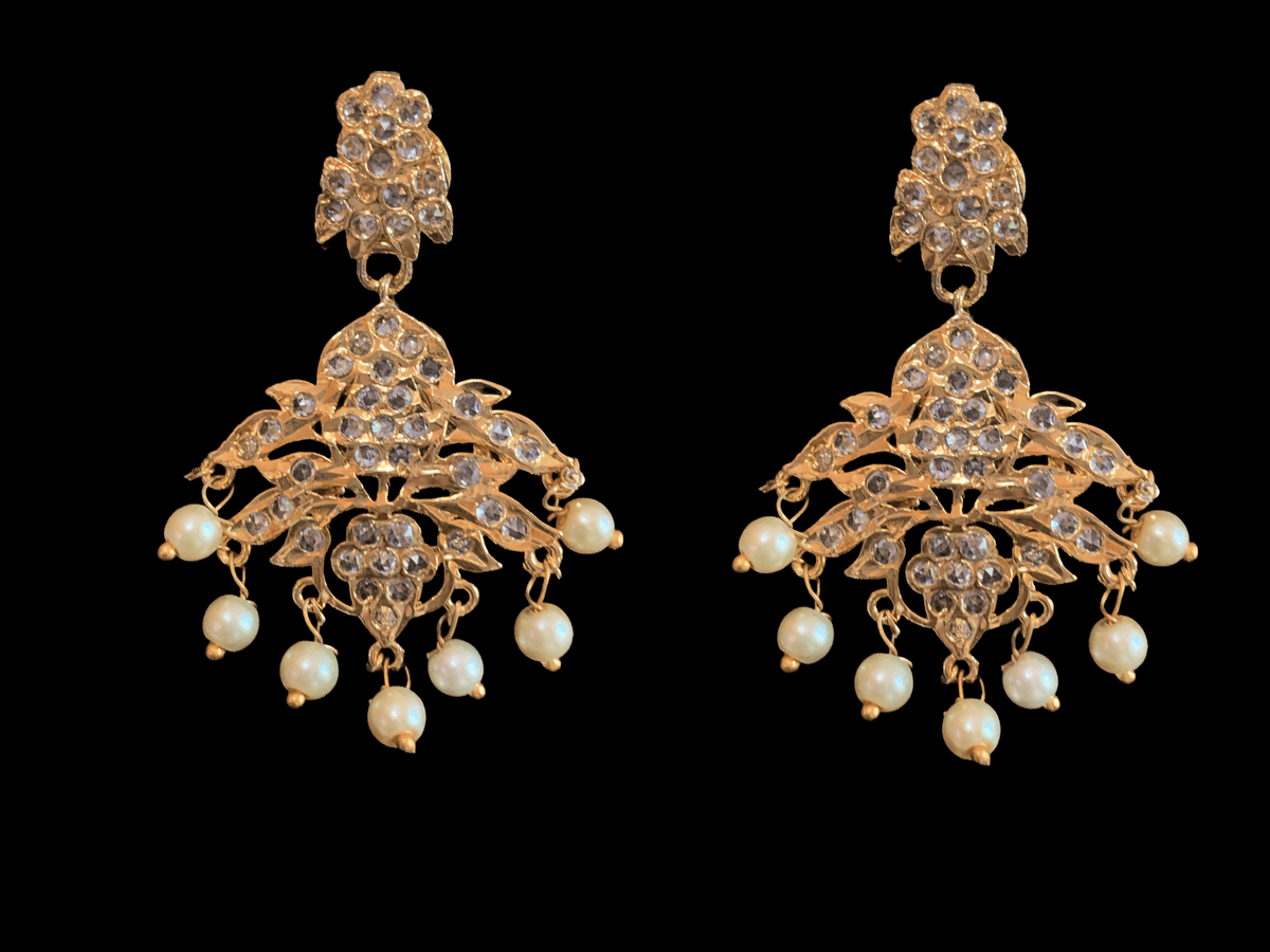 NS57 Zoya necklace set in shell pearls (READY TO SHIP)