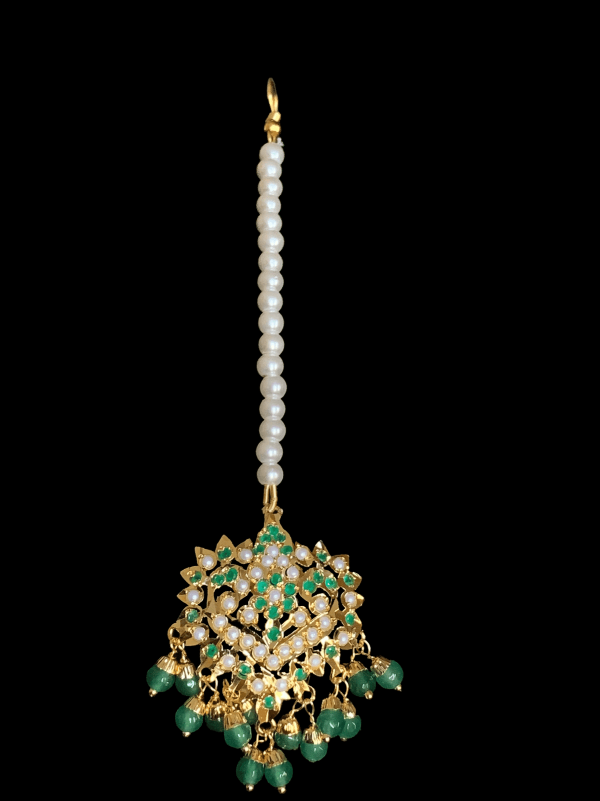 DJTK46 Mehwish jadau tika (GREEN ) ( SHIPS IN 4 WEEKS )