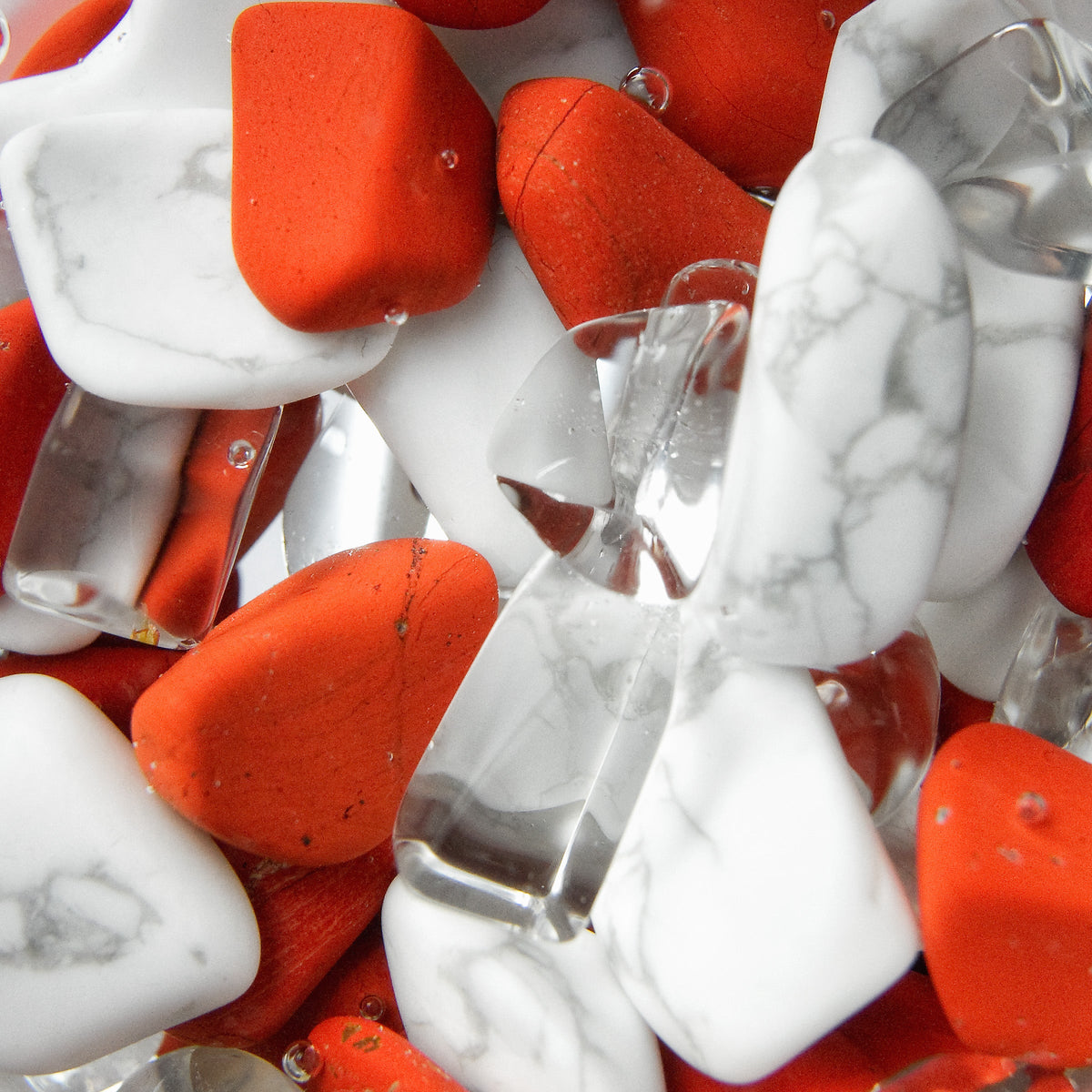 GemPod FITNESS | Red Jasper, Magnesite & Clear Quartz