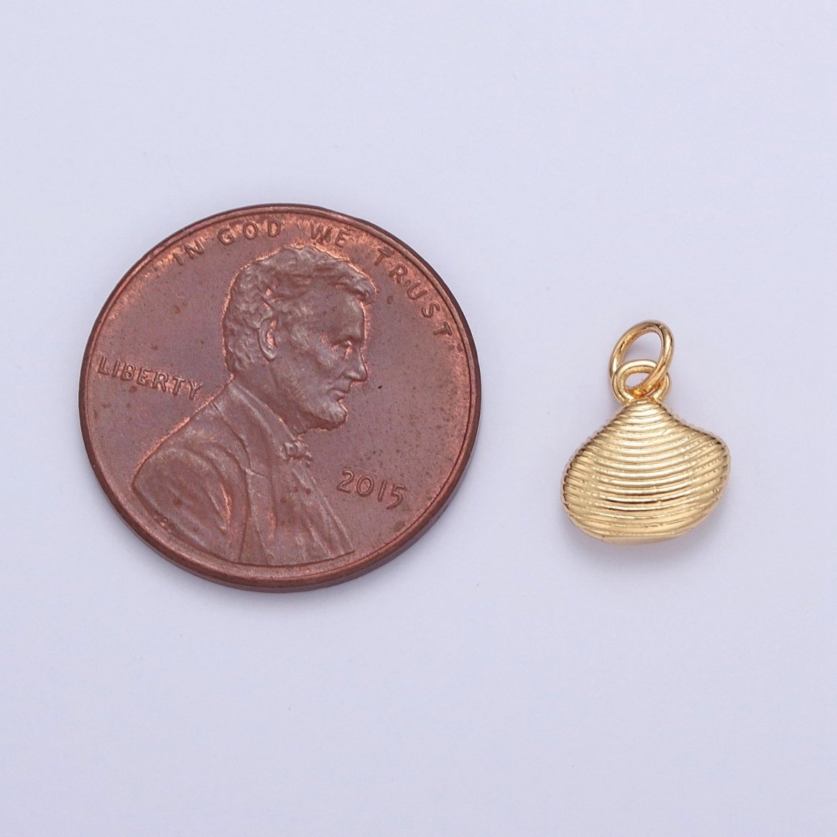 Mini Clam Shell Gold Charm For DIY Jewelry Making Summer Trend Jewelry | X-134