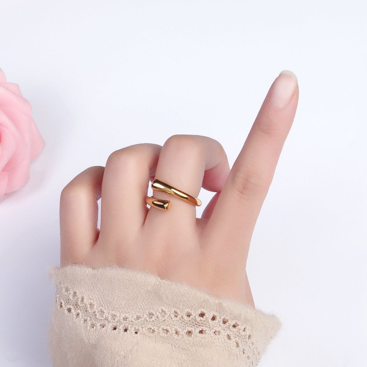 Stainless Steel Geometric Claw Minimalist Open Band Ring in Gold & Silver | O-1758~O-1764