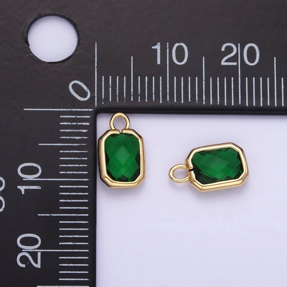 Tiny Charm 4X8mm Emerald Green Princesses Cut CZ Square Gold Bezel Cut Rim Tiny Small Pendant Charm Necklace Bracelet Earring Finding E-867