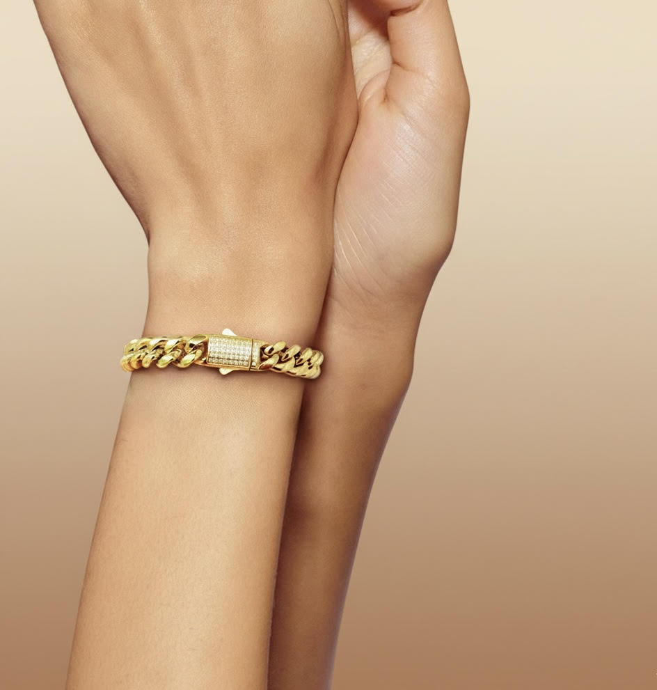 BG810G B.Tiff Gold Pavé Clasp Curb Link Chain Bracelet
