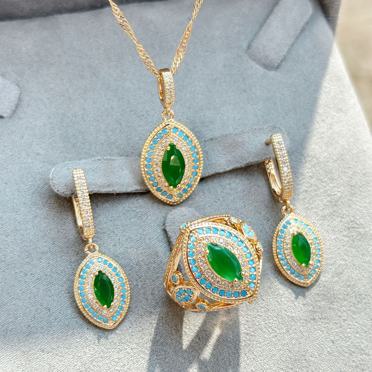 Emerald-Zircon Vintage Earrings And Ring Jewelry Set