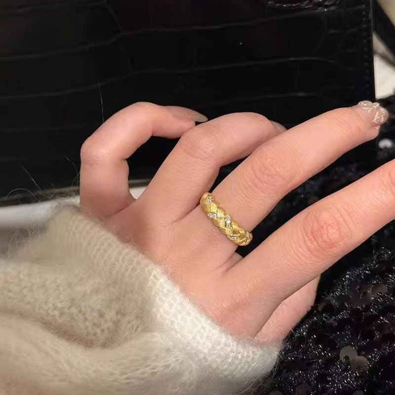 Niche Moonstone Black & White Couple Rings For Men & Women, Vintage Luxury Adjustable Open Band