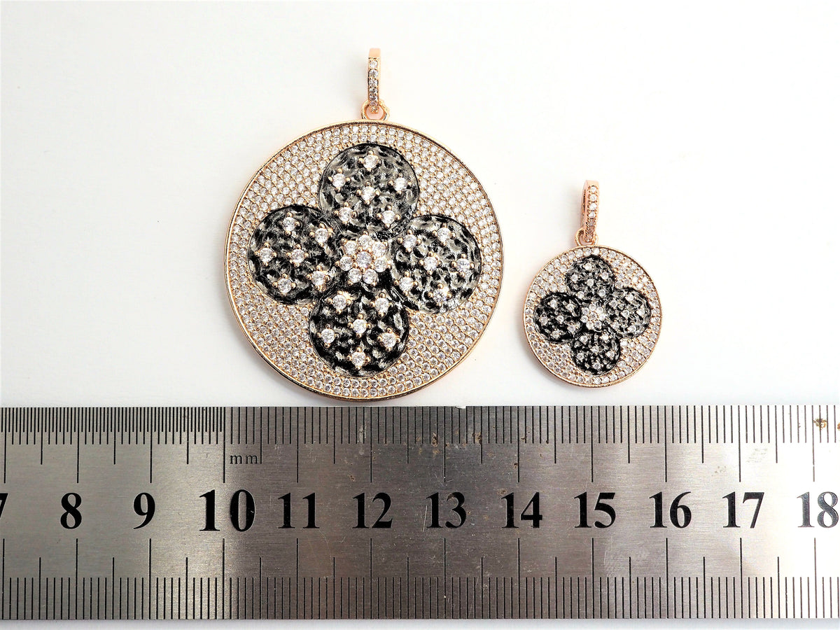 19mm/38mm CZ Dual Color Clover Flower Round Charm, Sku#F549c