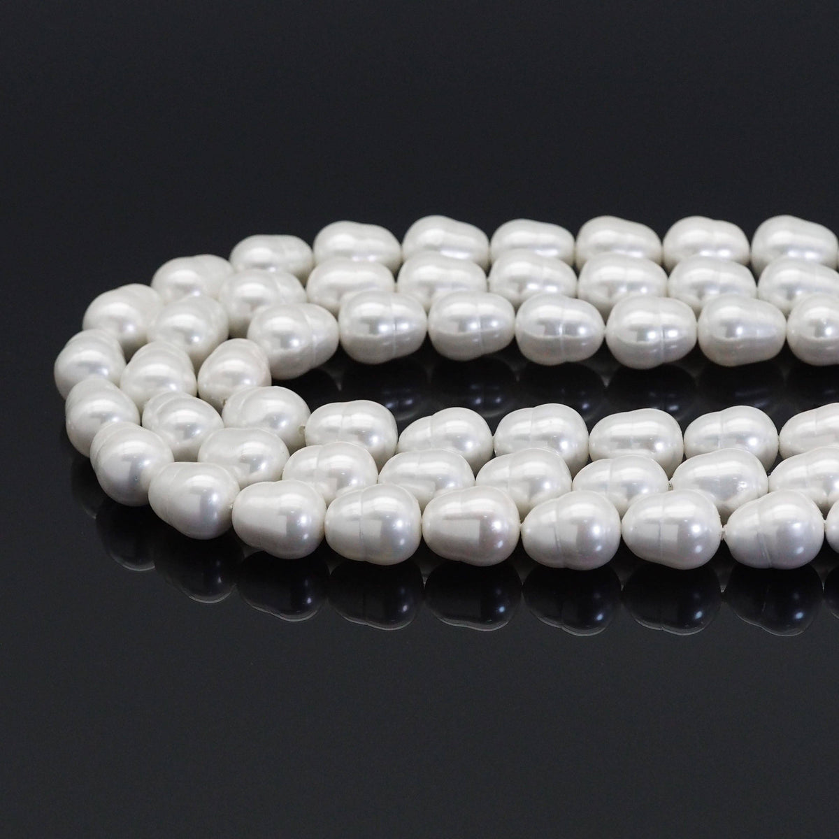 White Mother of Pearl in Pear Shape Beads, 14x17mm, Sku#T164