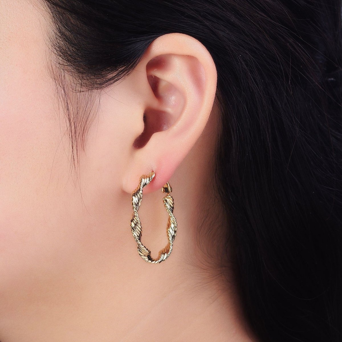 14K Gold Filled 36mm Twisted Singapore Hinge Hoop Earrings | AE046