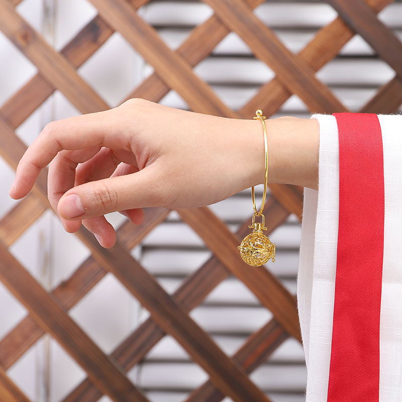 Palace Perfume Bag Luminous Bell Ancient Fashion Bracelets